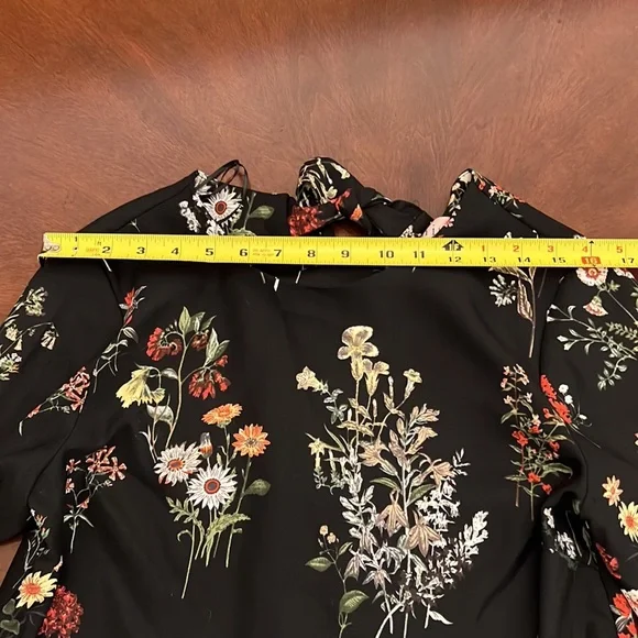 Philosophy Republic black floral dress. Size small - Picture 6 of 7